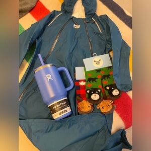 Newt suit MEC, hydro cup and kids socks